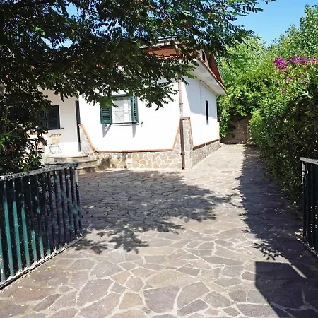 Beachside House Villa