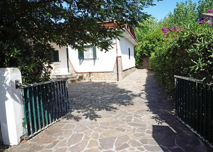 Beachside House 别墅